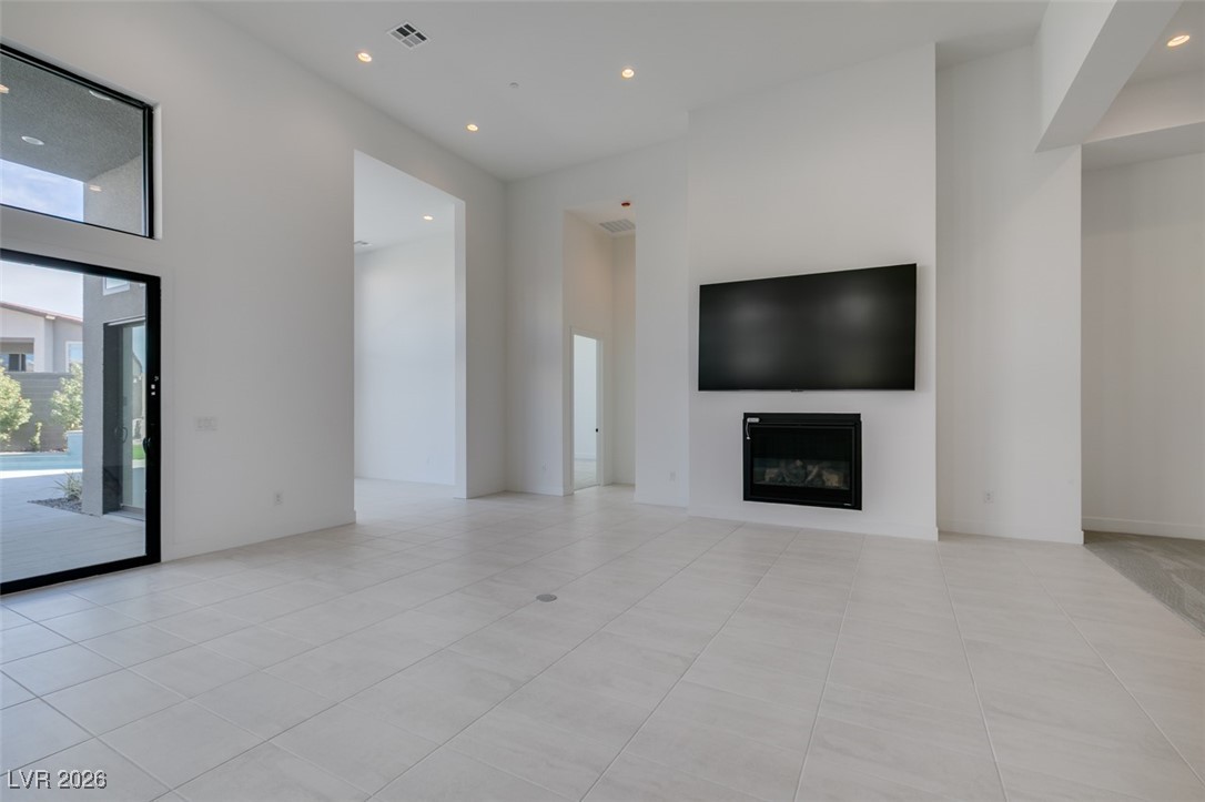 10710 Agate Cliffs Avenue