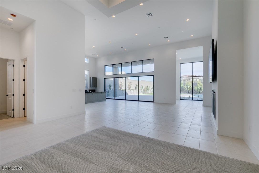 10710 Agate Cliffs Avenue