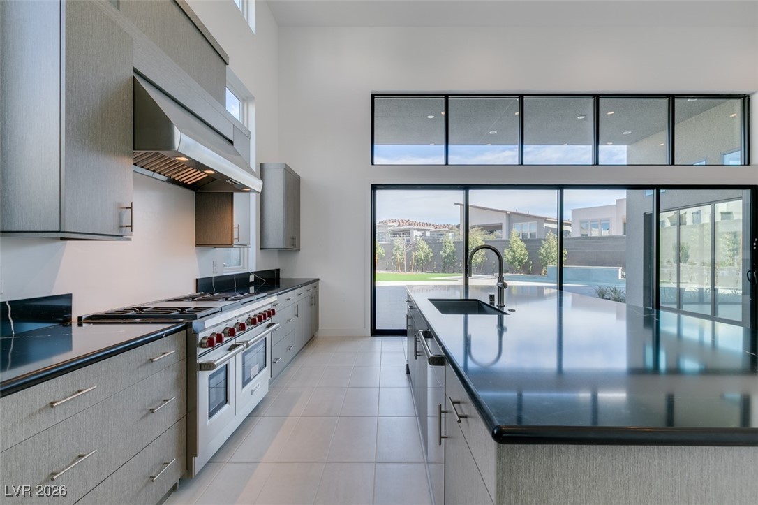 10710 Agate Cliffs Avenue