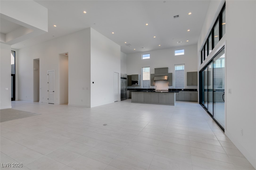 10710 Agate Cliffs Avenue