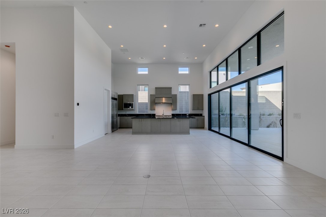 10710 Agate Cliffs Avenue