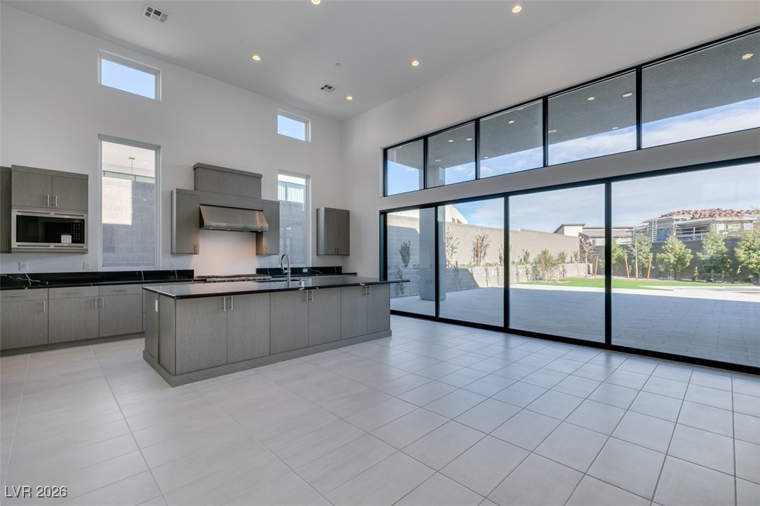 10710 Agate Cliffs Avenue