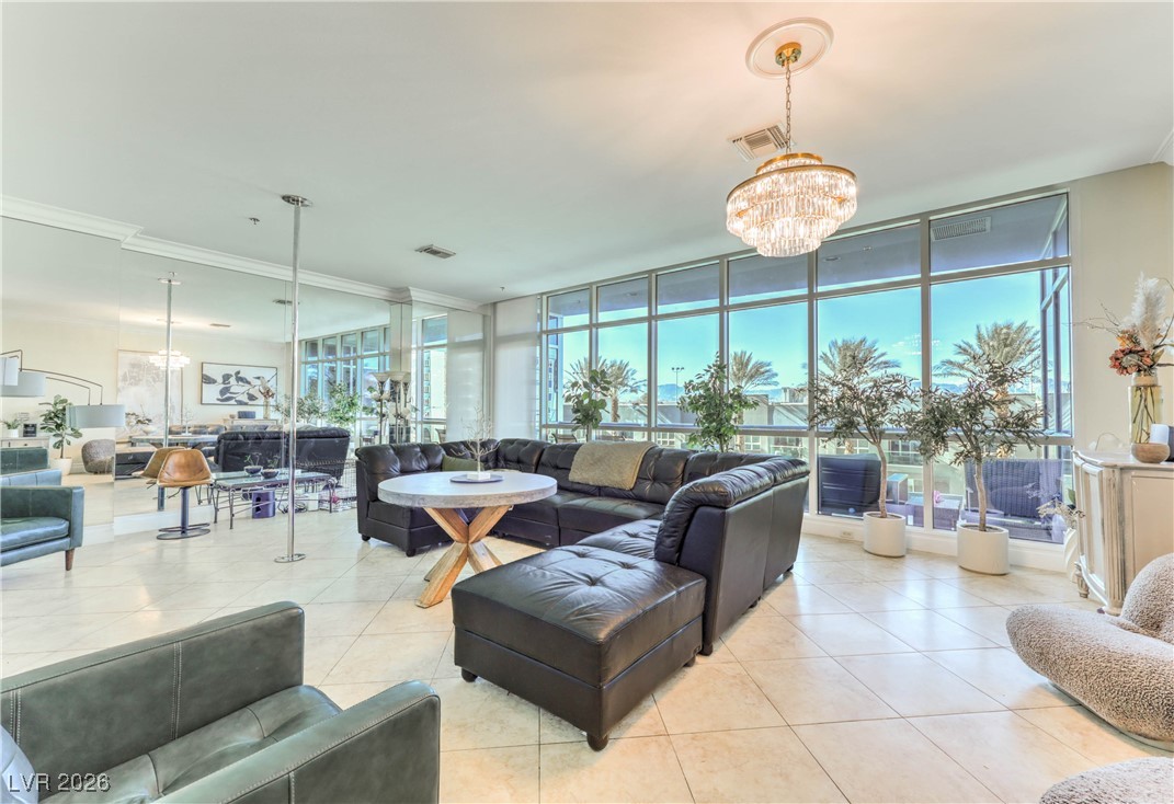 4525 Dean Martin Drive 304