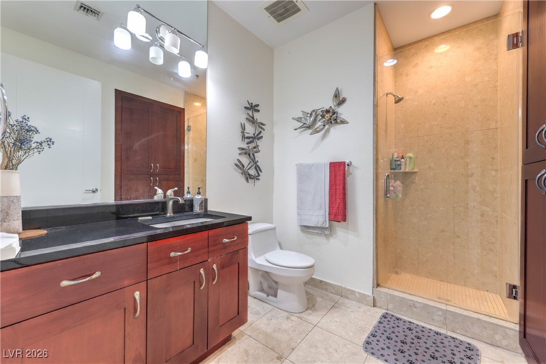 4525 Dean Martin Drive 304