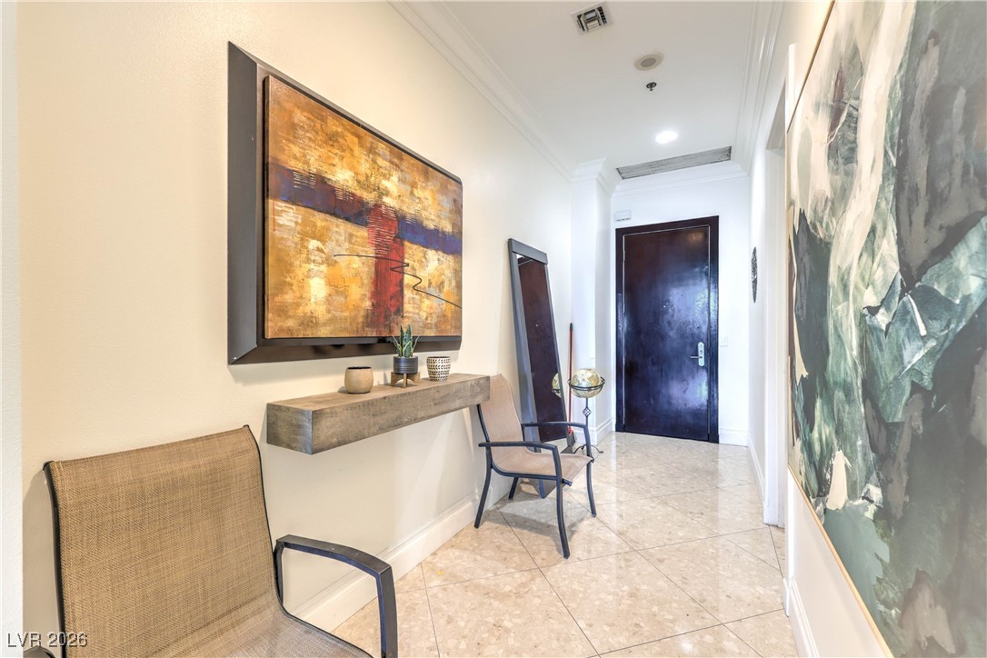 4525 Dean Martin Drive 304