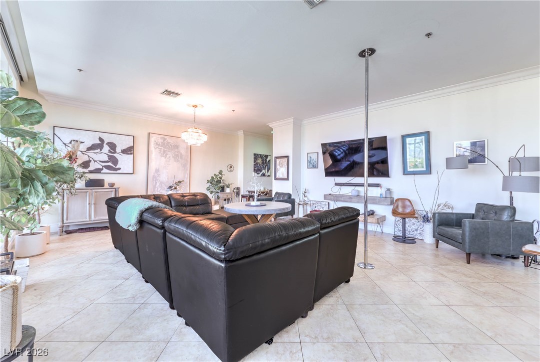 4525 Dean Martin Drive 304