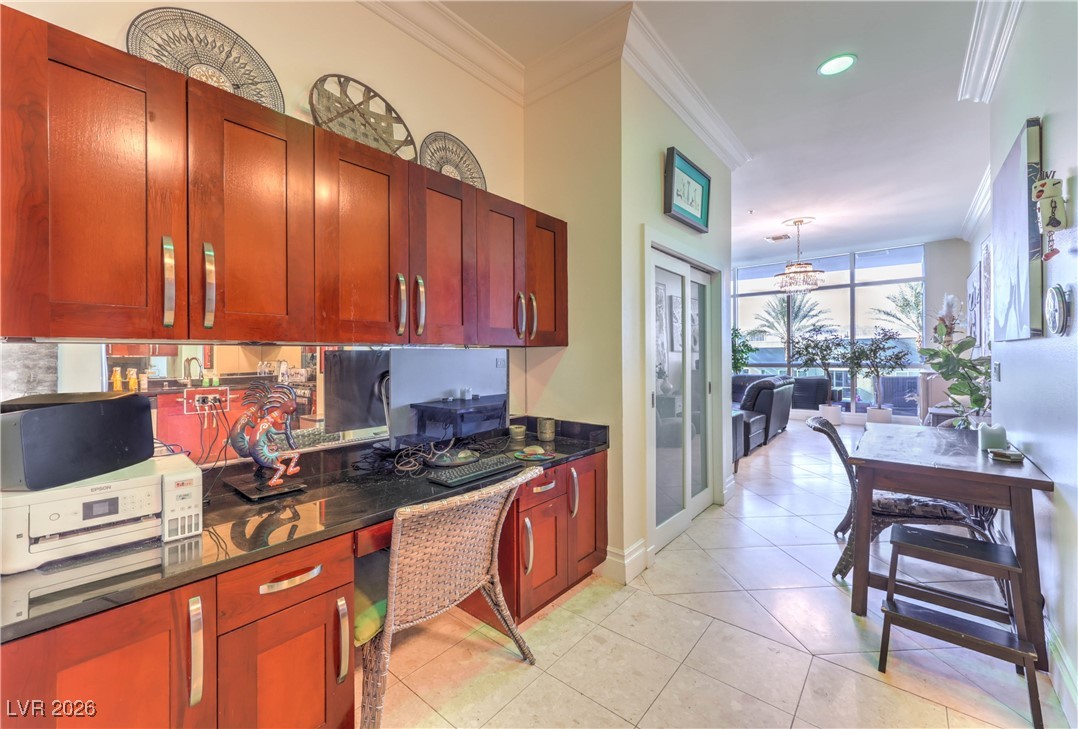 4525 Dean Martin Drive 304