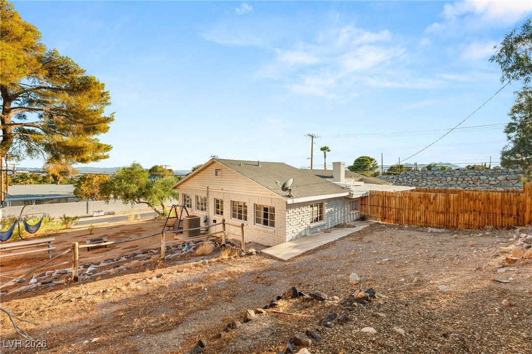 650 Arizona Street