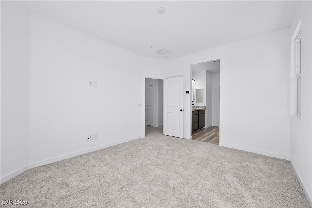 176 Freeport View Place