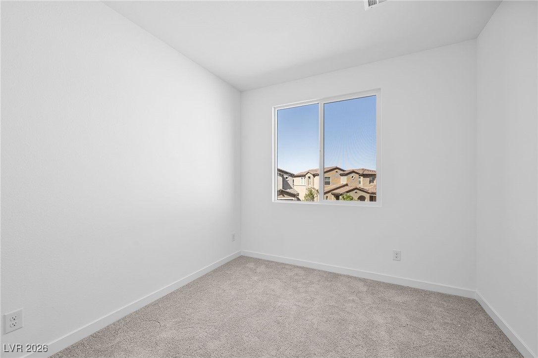 176 Freeport View Place