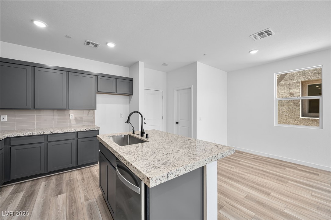 176 Freeport View Place