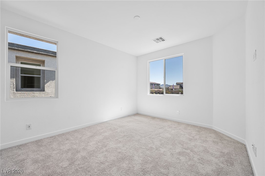 176 Freeport View Place