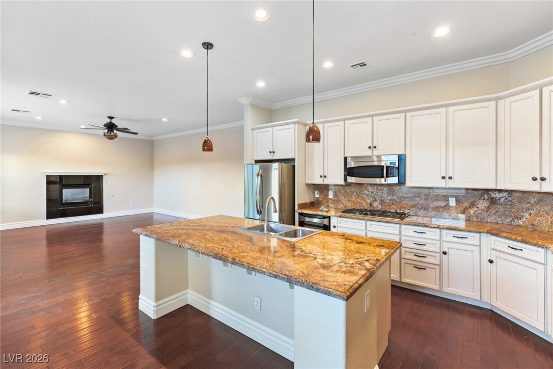 7736 Villa Andrade Avenue