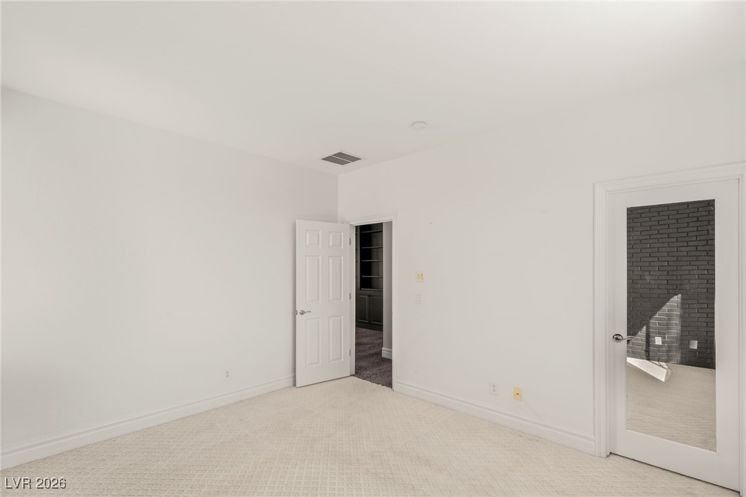 937 Rue Grand Paradis Lane