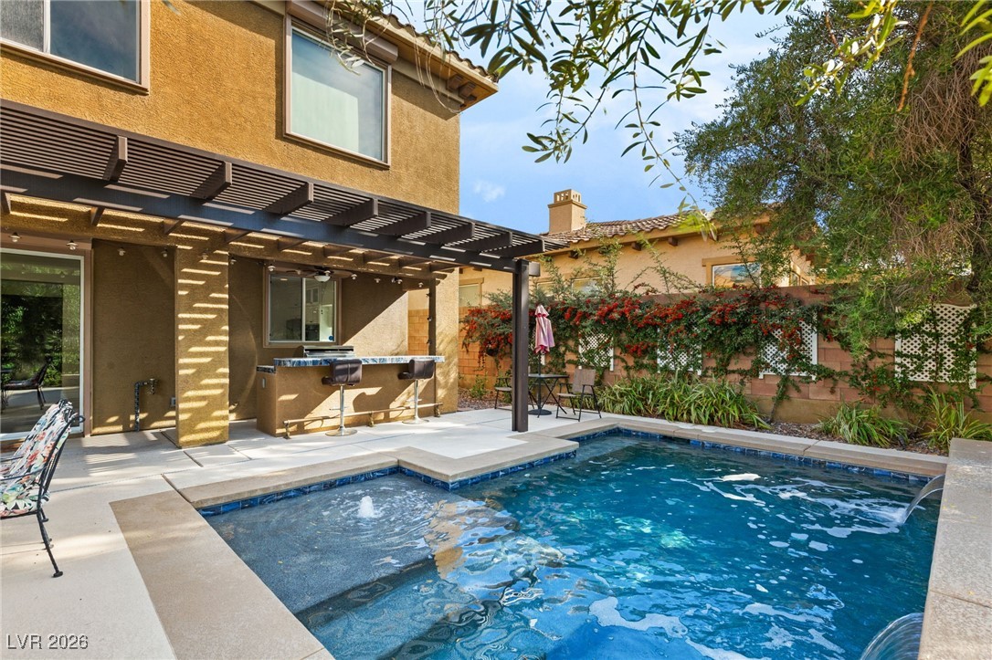 937 Rue Grand Paradis Lane