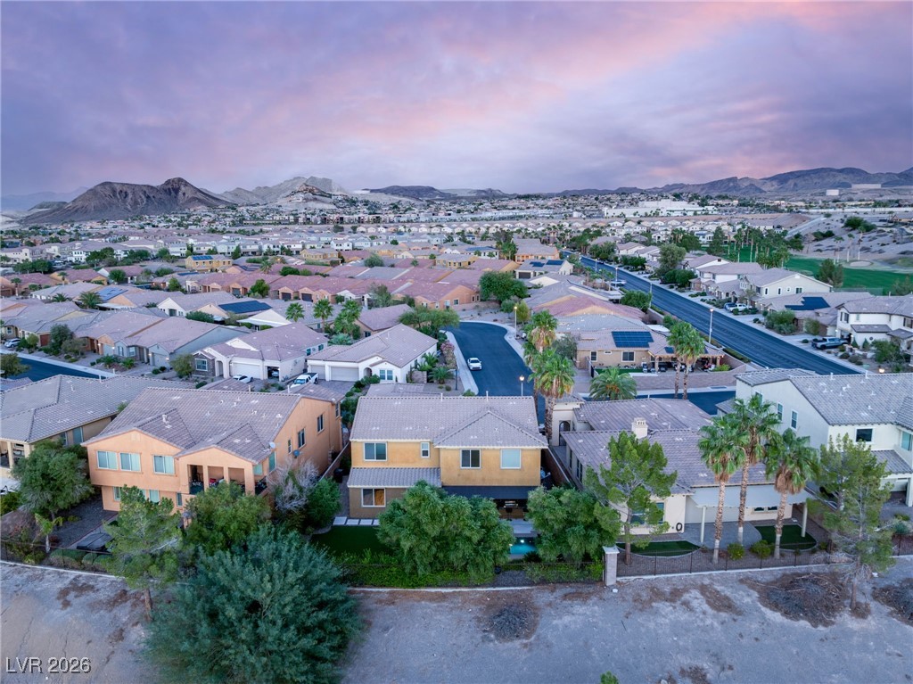 937 Rue Grand Paradis Lane