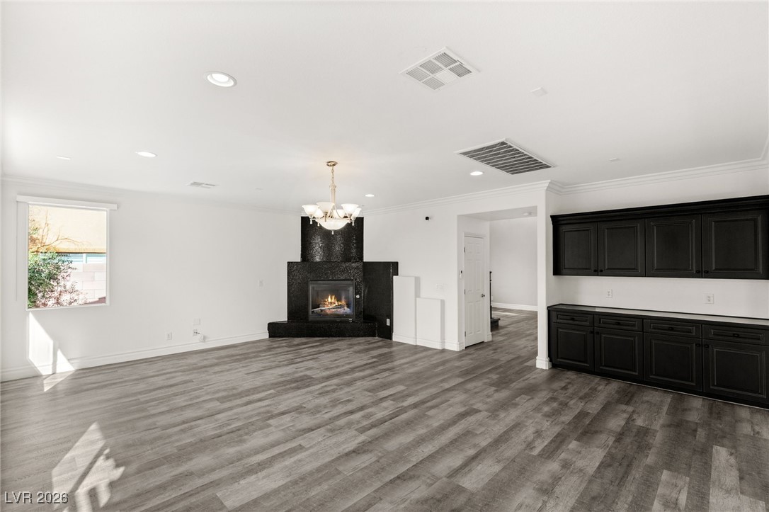 937 Rue Grand Paradis Lane