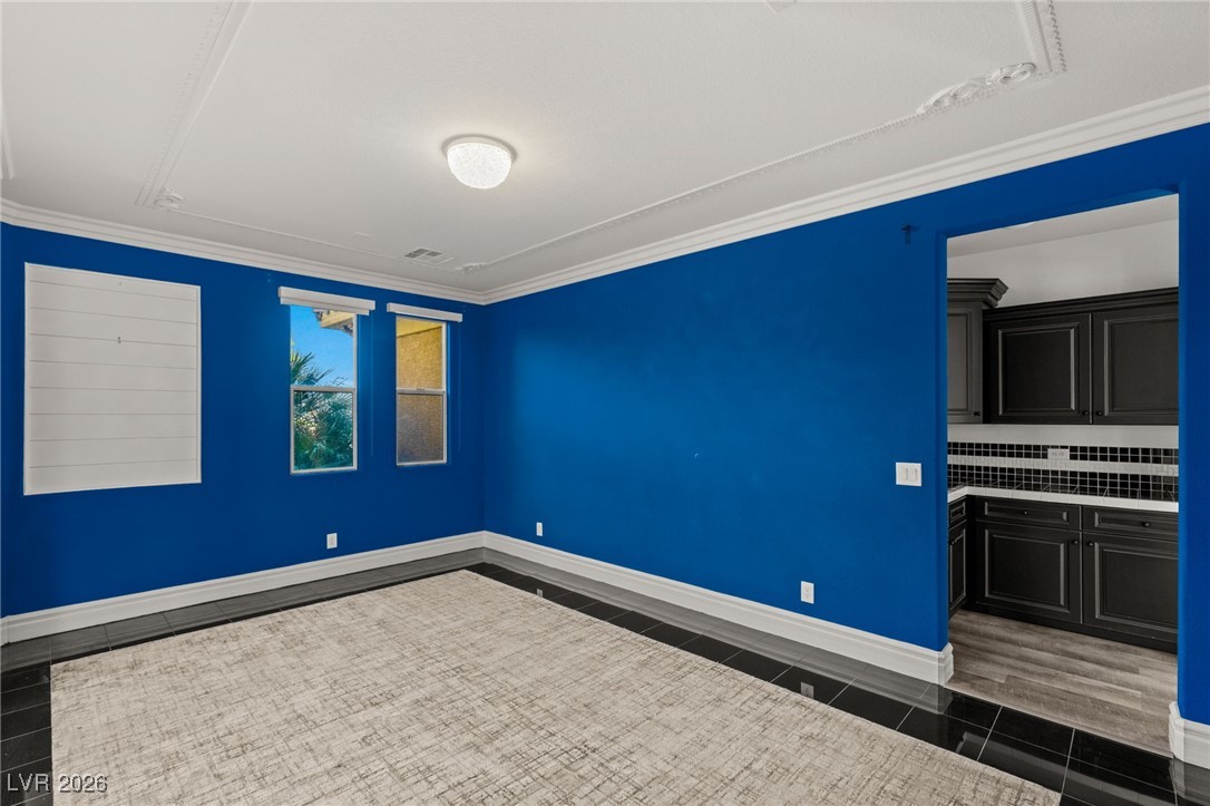 937 Rue Grand Paradis Lane