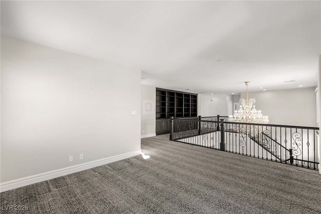 937 Rue Grand Paradis Lane