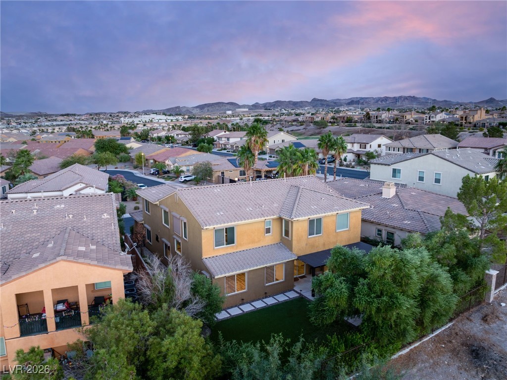 937 Rue Grand Paradis Lane