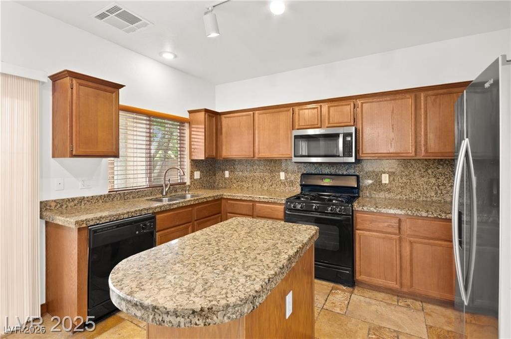 1008 Oceanwood Avenue