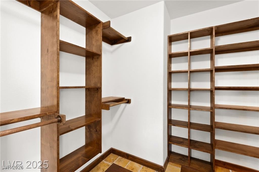 1008 Oceanwood Avenue