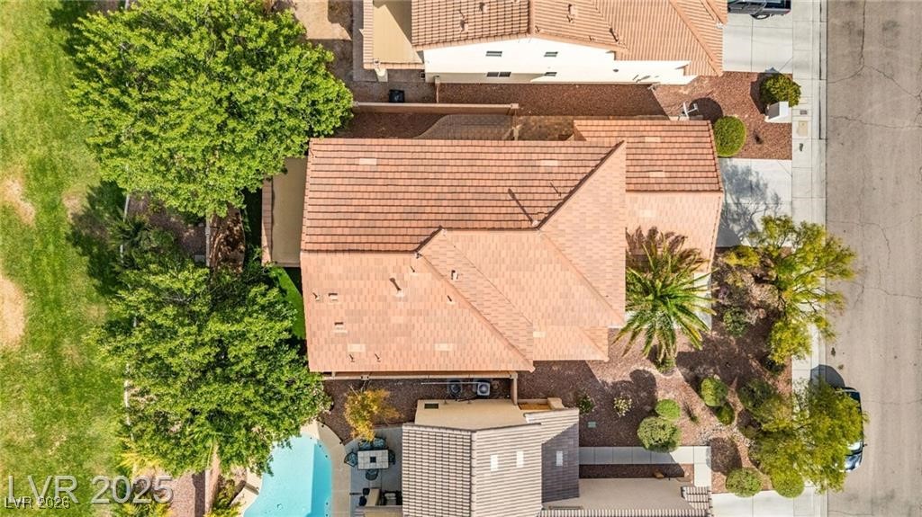 1008 Oceanwood Avenue