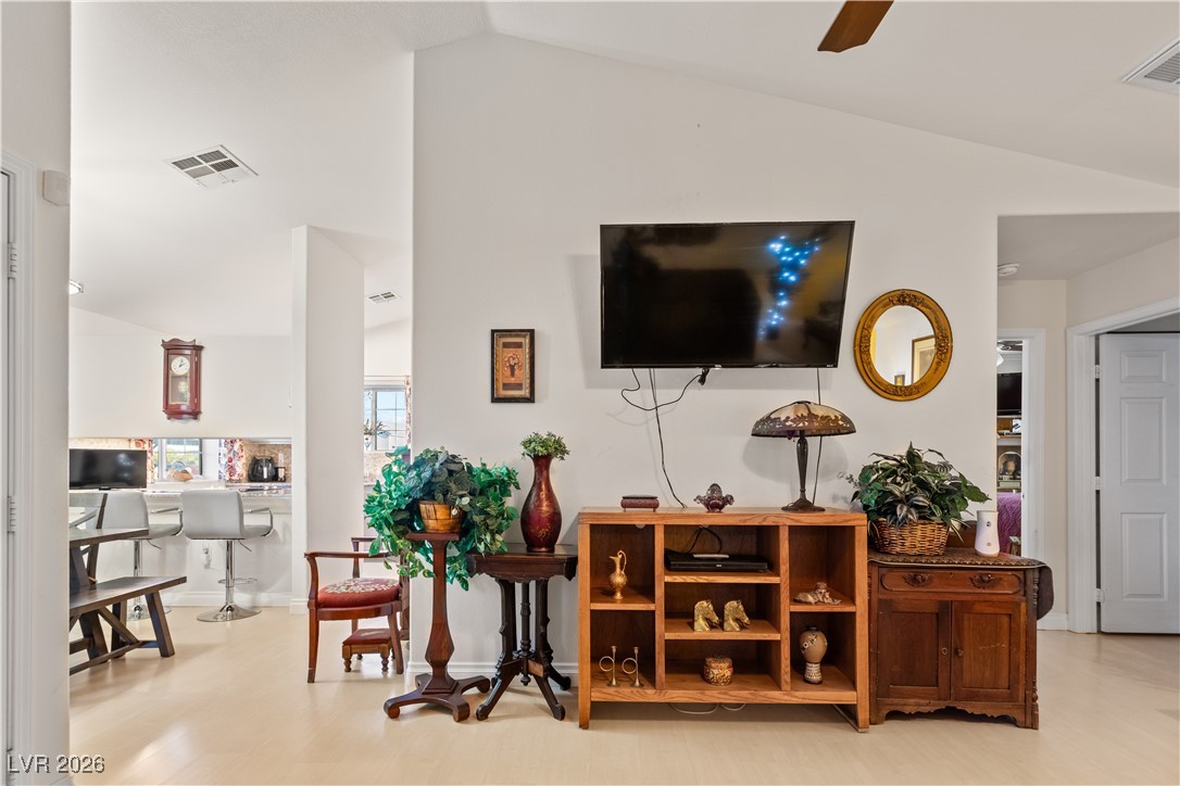 5320 Portavilla Court 101