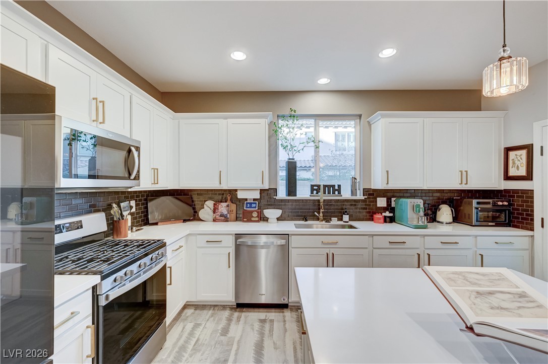 10462 Skye Night Avenue