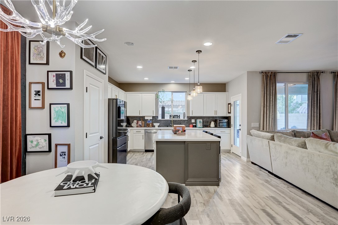 10462 Skye Night Avenue