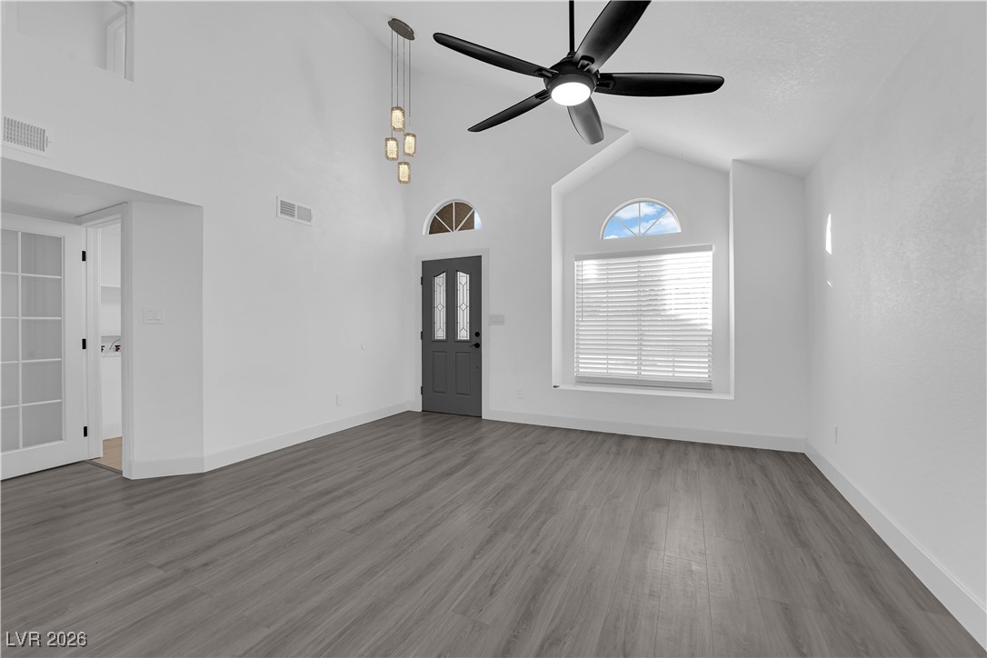 5732 Desert Sky Way