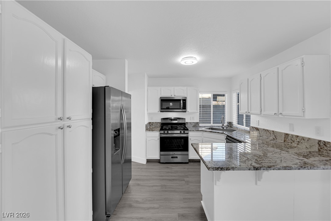 5732 Desert Sky Way