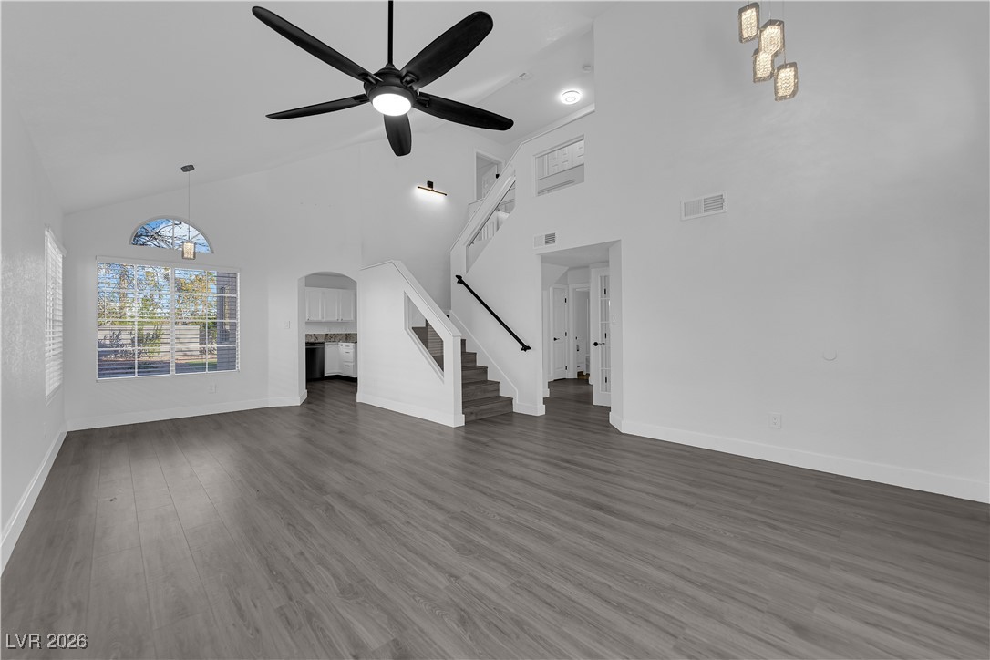 5732 Desert Sky Way