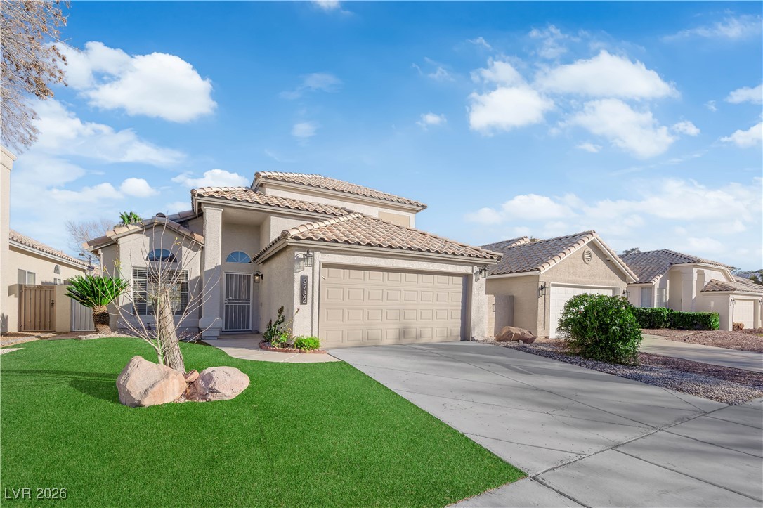 5732 Desert Sky Way