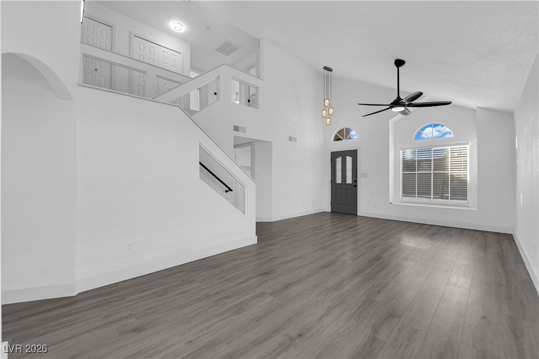 5732 Desert Sky Way