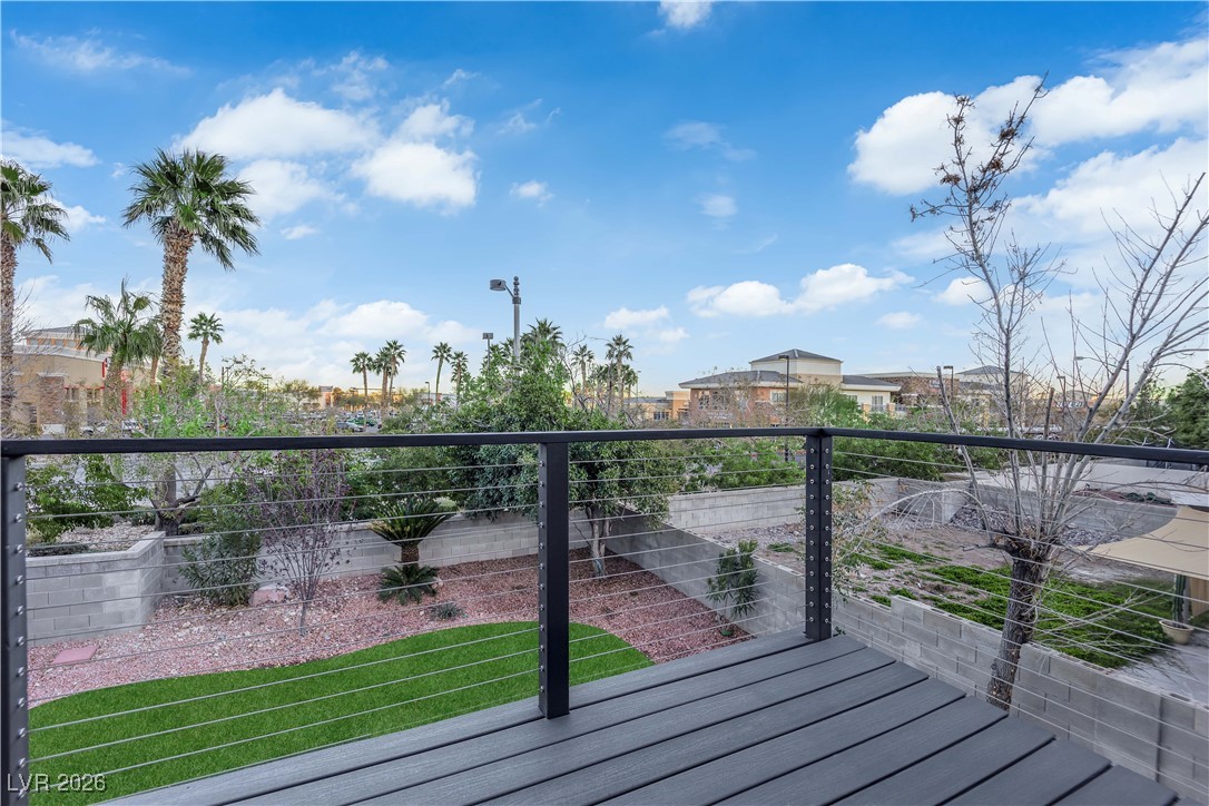 5732 Desert Sky Way