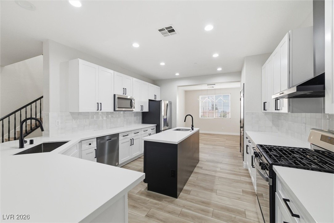 1181 Horizon Range Avenue