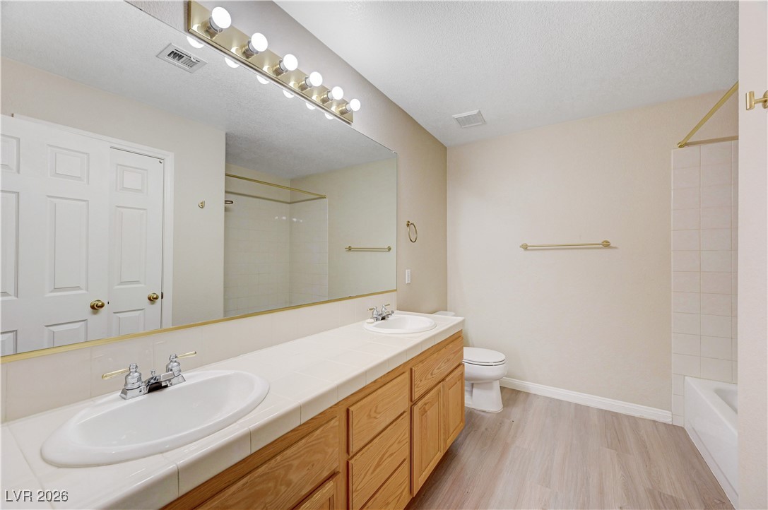 8901 Goldstone Avenue