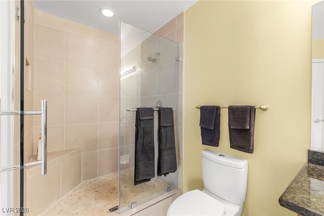 200 West Sahara Avenue 909