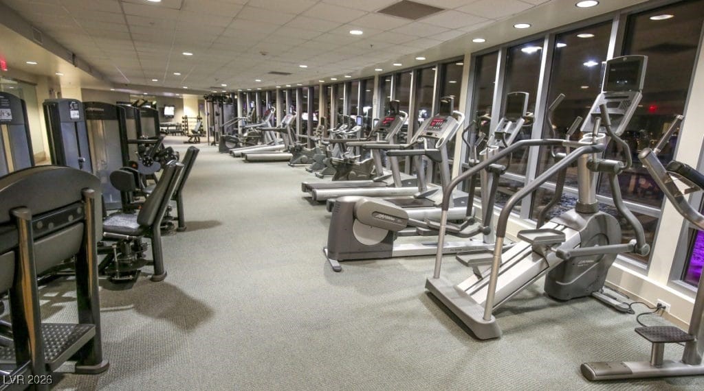 200 West Sahara Avenue 909