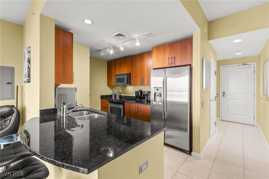 200 West Sahara Avenue 909