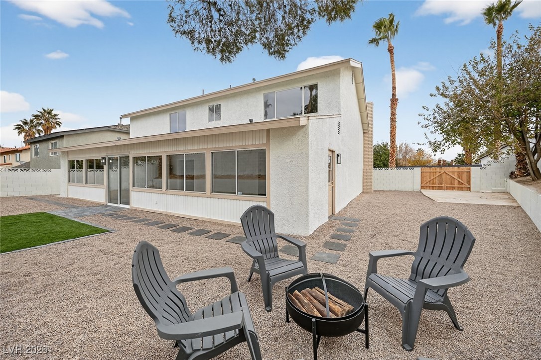 327 Esquina Drive