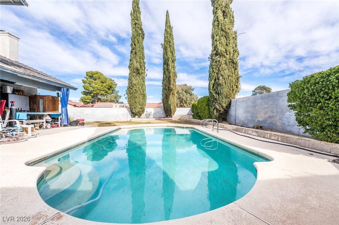 3717 Veneer Lane