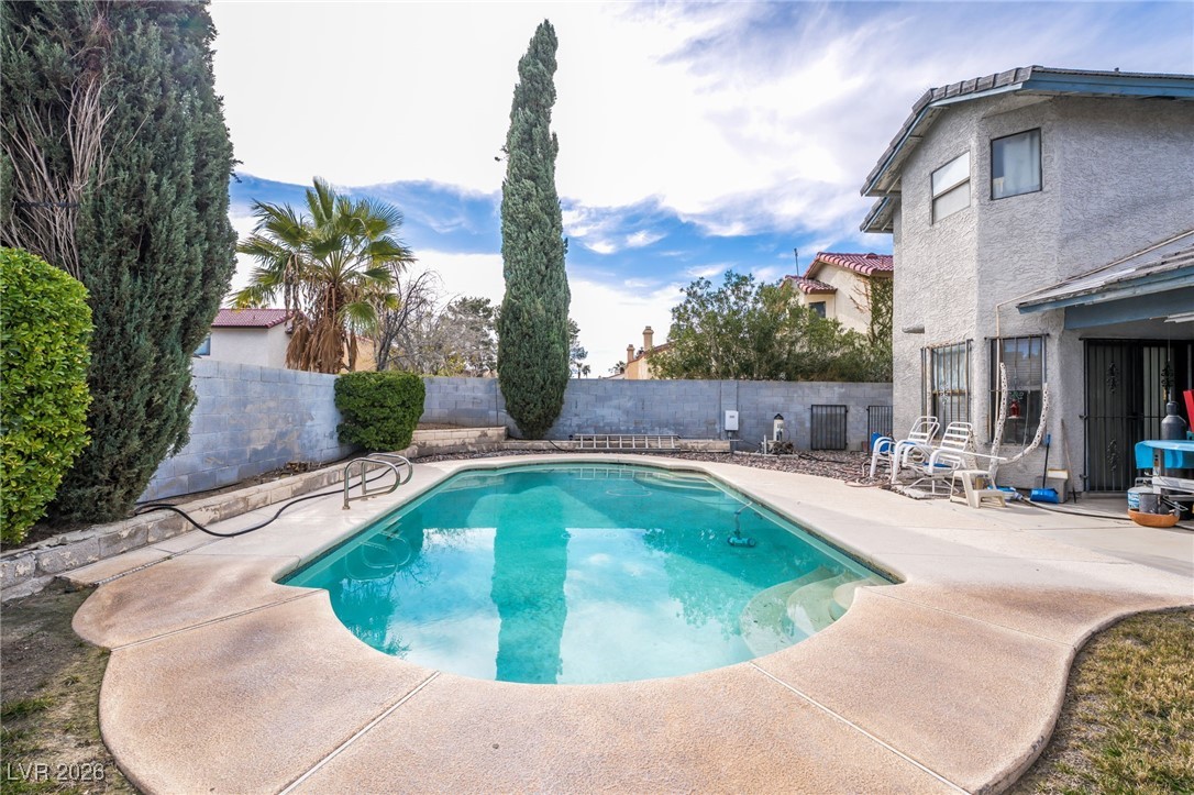 3717 Veneer Lane