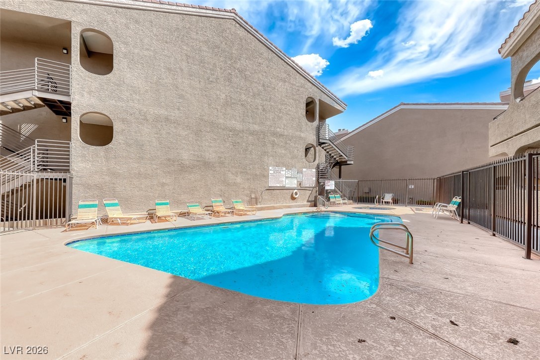 701 Capri Drive 8C