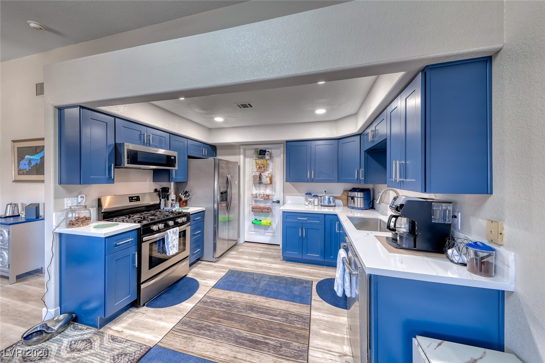 701 Capri Drive 8C
