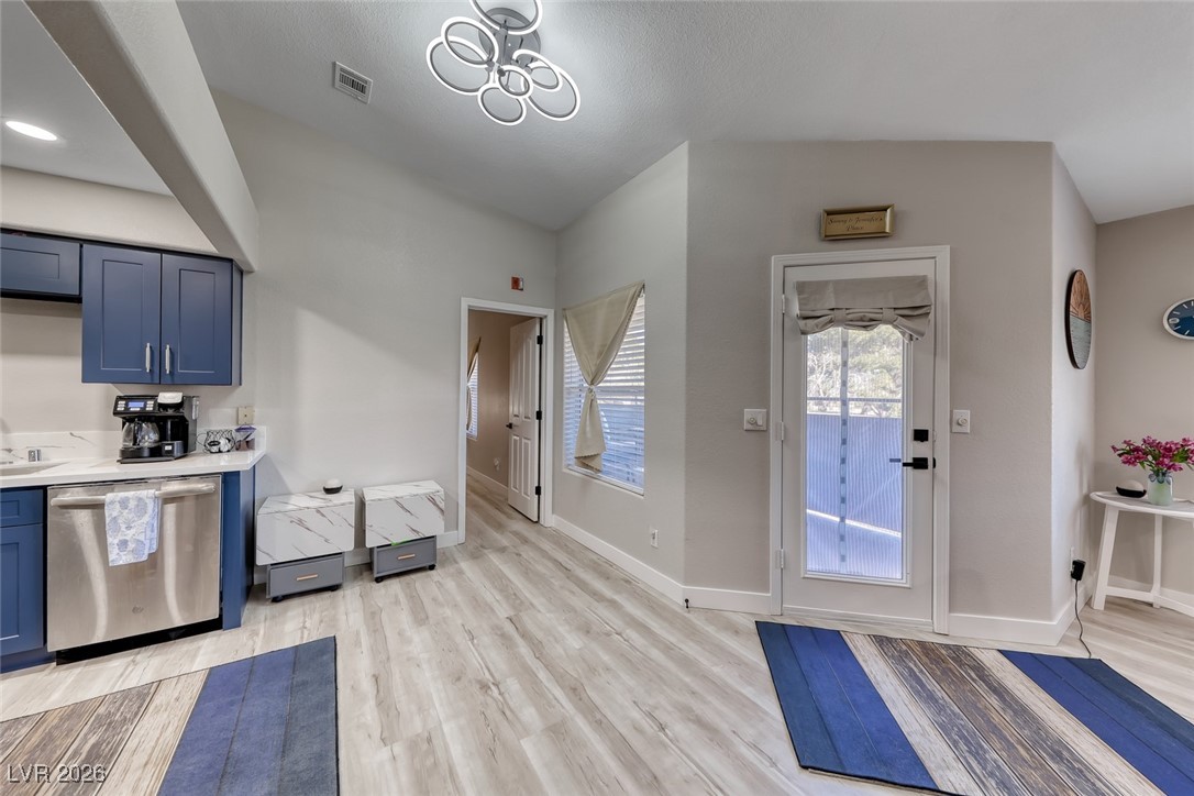 701 Capri Drive 8C