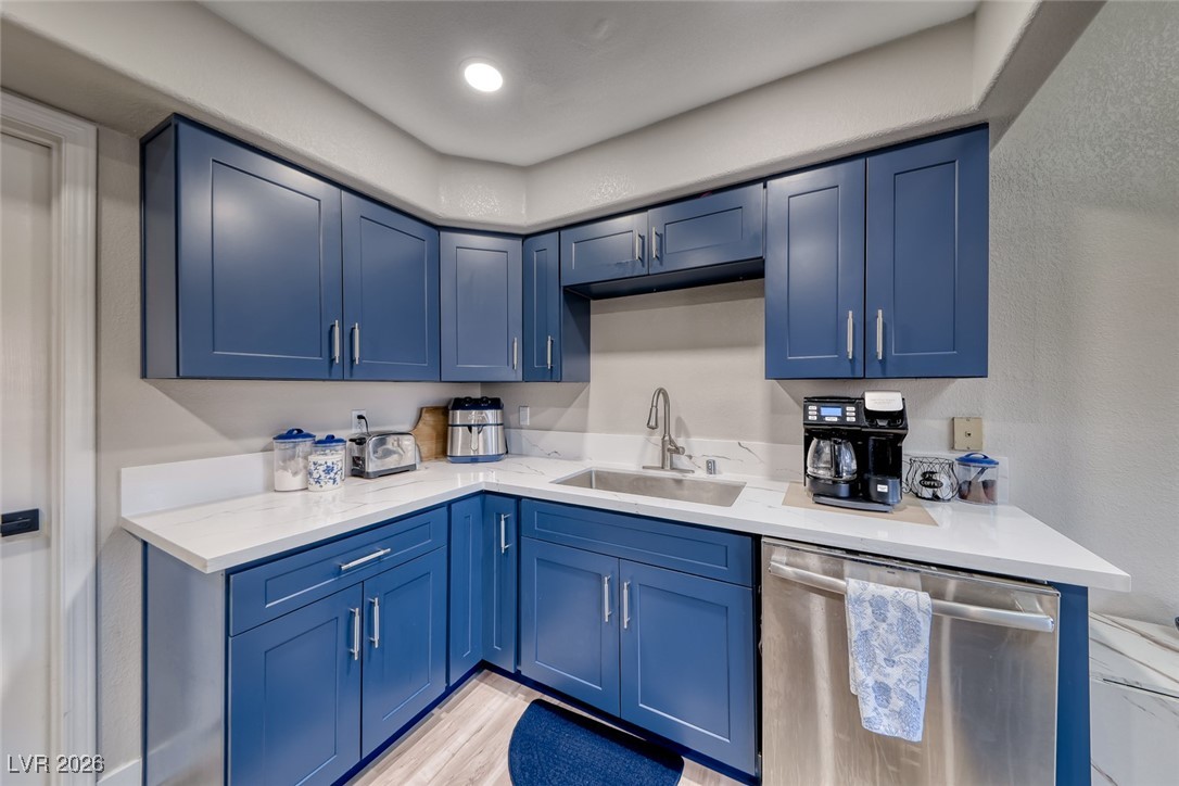 701 Capri Drive 8C