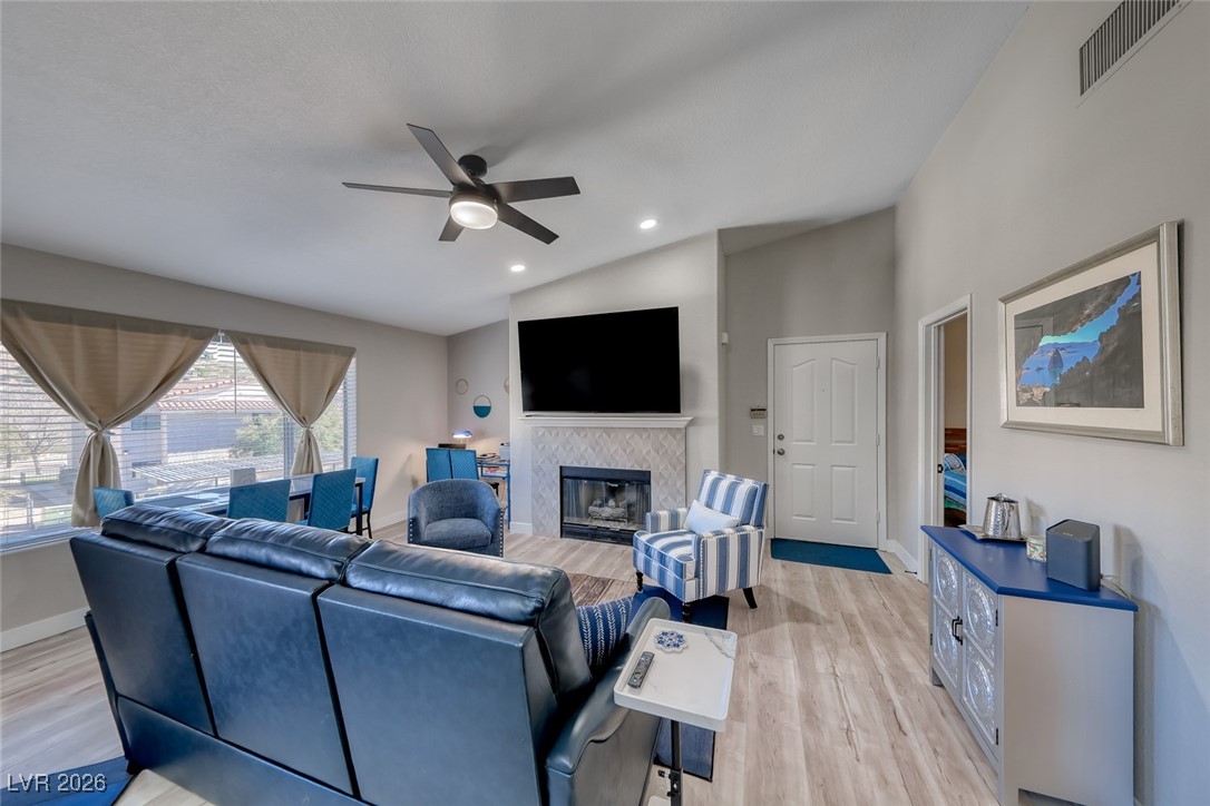 701 Capri Drive 8C