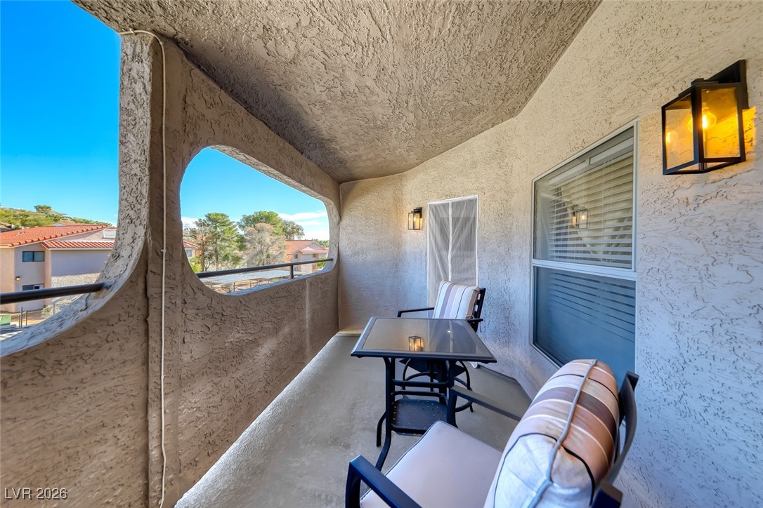 701 Capri Drive 8C